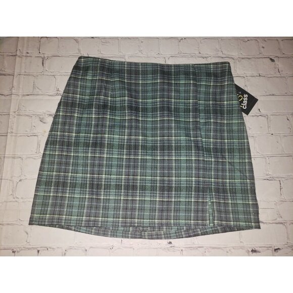Nwt Art Class Girl's Plaid Notch Front Skirt Multicolor Green Plaid XXL 18 - Picture 1 of 2